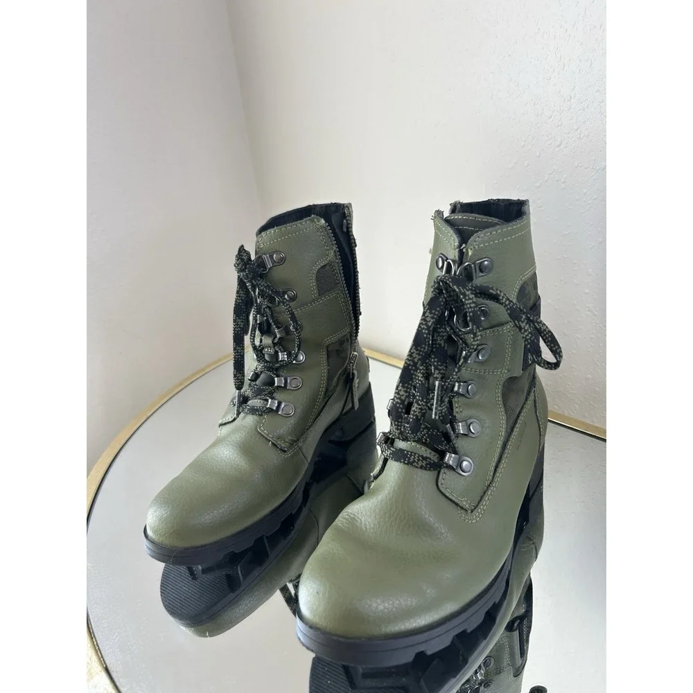 Sorel Emelie Conquest Boots Green Camo‎ Size 5